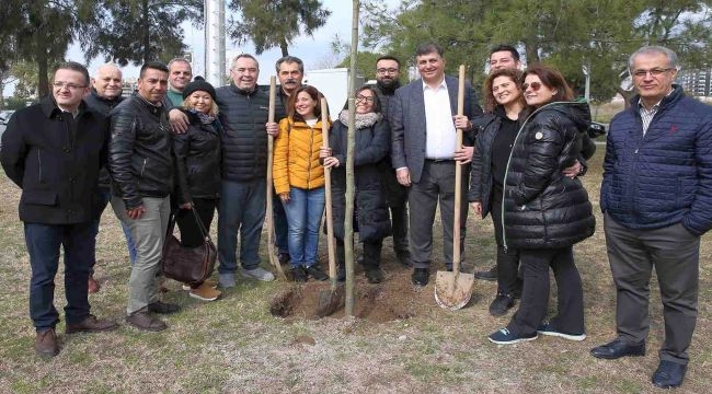  Karşıyaka'da fidan dikim şenliği!