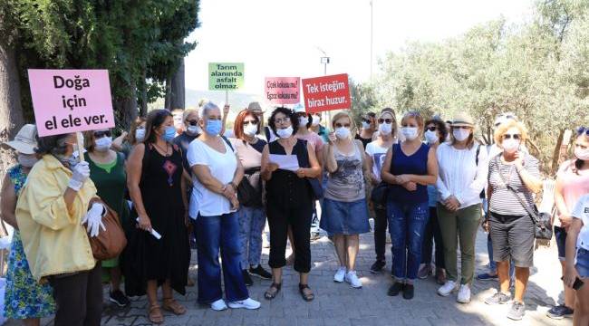 Güzelbahçe'nin CHP'Li Kadınları: 'İstanbul Sözleşmesi Kırmızı Çizgimizdir!'