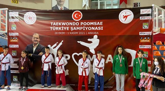 Gaziemir'in şampiyon Taekwondocuları