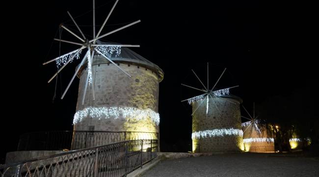 Çeşme yeni yılda ışıl ışıl