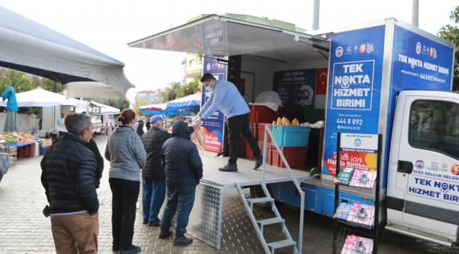 Efes Selçuk Belediyesi Ekmeğini Halkla Bölüşüyor