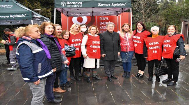 Başkan İduğ 8 Mart'ta Kadınları Yalnız Bırakmadı