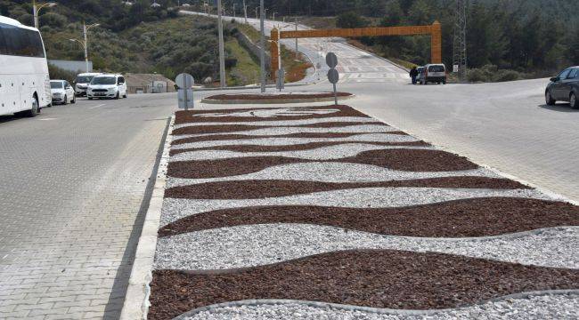 Yunusemre Belediyesi'nden Kuru Peyzaj Çalışması