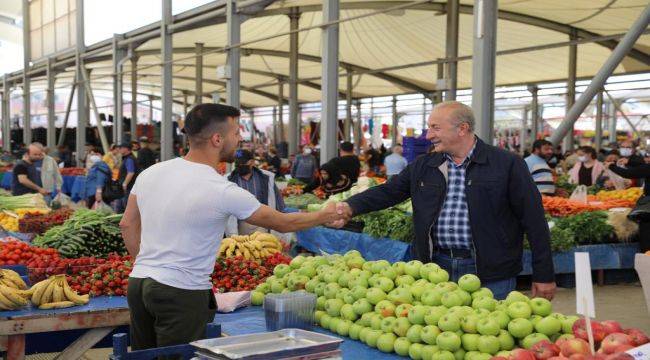 Başkan Atabay pazarın nabzını tuttu