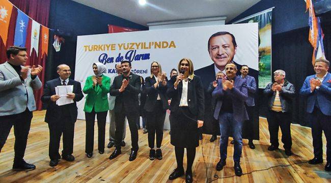 AK Parti Buca'da 24 bin yeni üyeye ulaştı