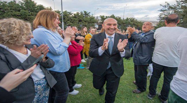 "Depremde gösterdiğiniz fedakârlığı bütün İzmir biliyor"