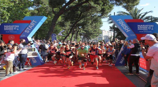 Atletizm dünyasının gözü Maraton İzmir'deydi